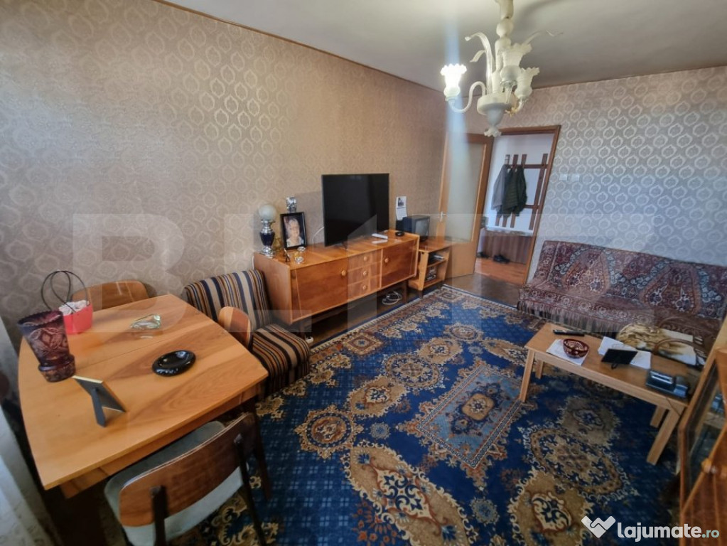 Apartament 3 camere decomandate, Craiovita Noua zona Orizont
