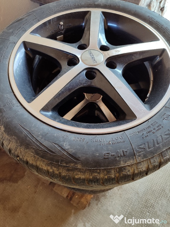 Jante cu cauciucuri de pe Opel Zafira