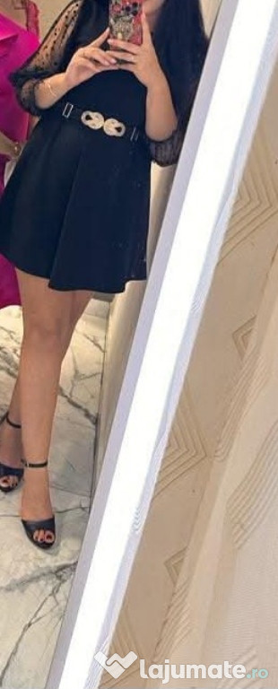 Rochie scurta . mărimea M