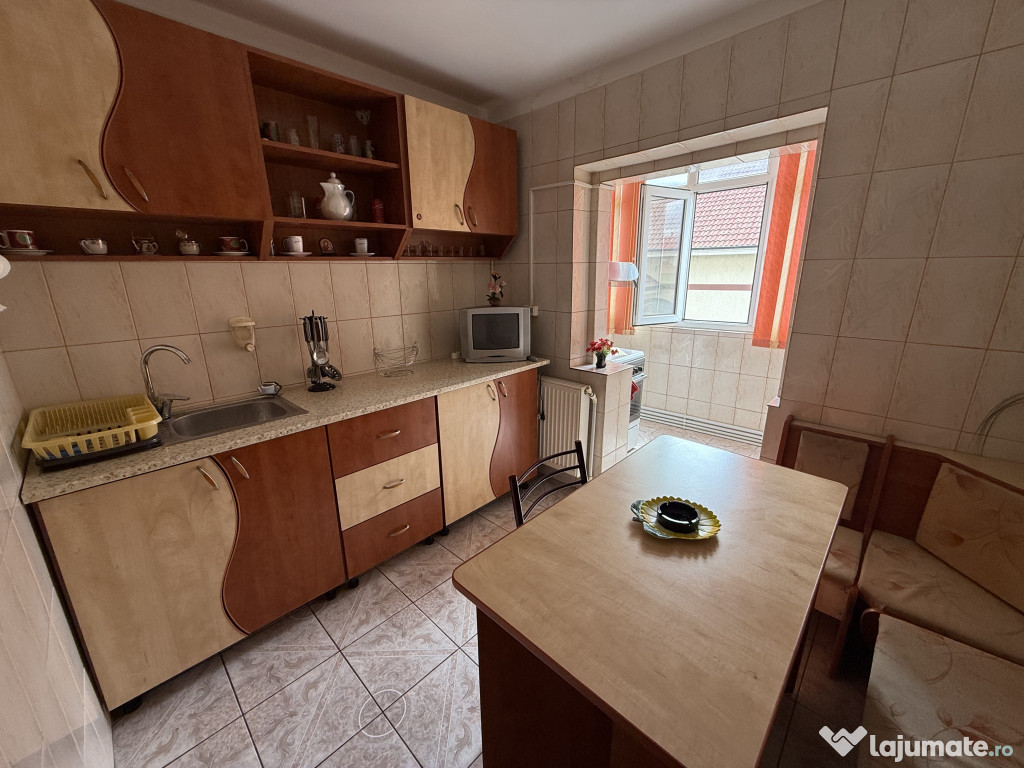 Tandarei (Ialomita), Apartament 3 camere, 70 mp