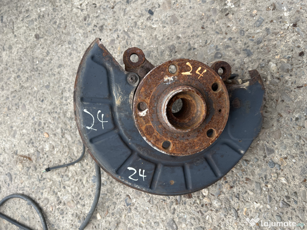 Fuzeta dreapta fata Volkswagen Tiguan 2.0 Motorina 2012