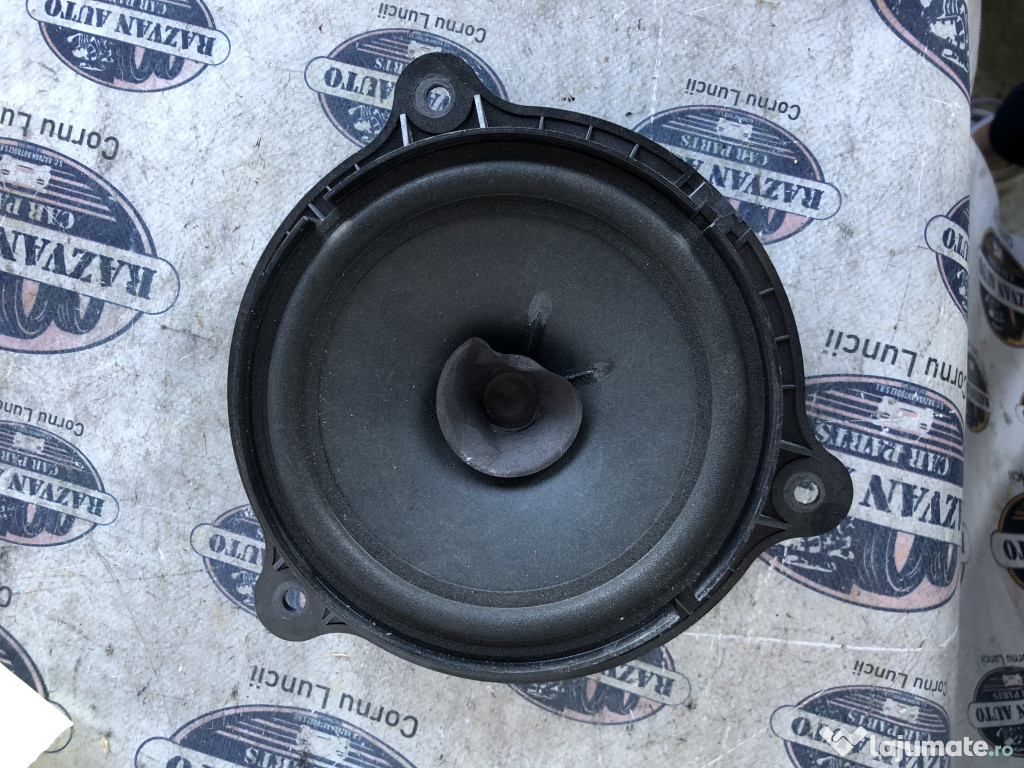 Boxa dreapta fata Nissan Qashqai 2011