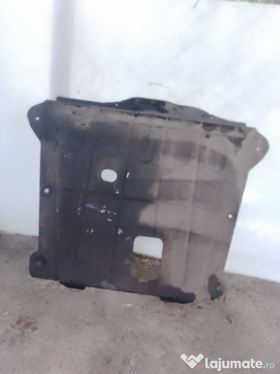 Scut motor metalic Dacia Duster 1.5 Motorina 2019