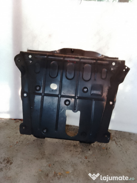 Scut motor metalic Dacia Duster 1.5 Motorina 2019