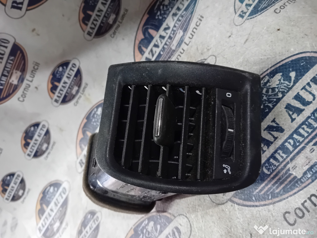 Grila ventilatie dreapta Skoda Fabia 2 2012