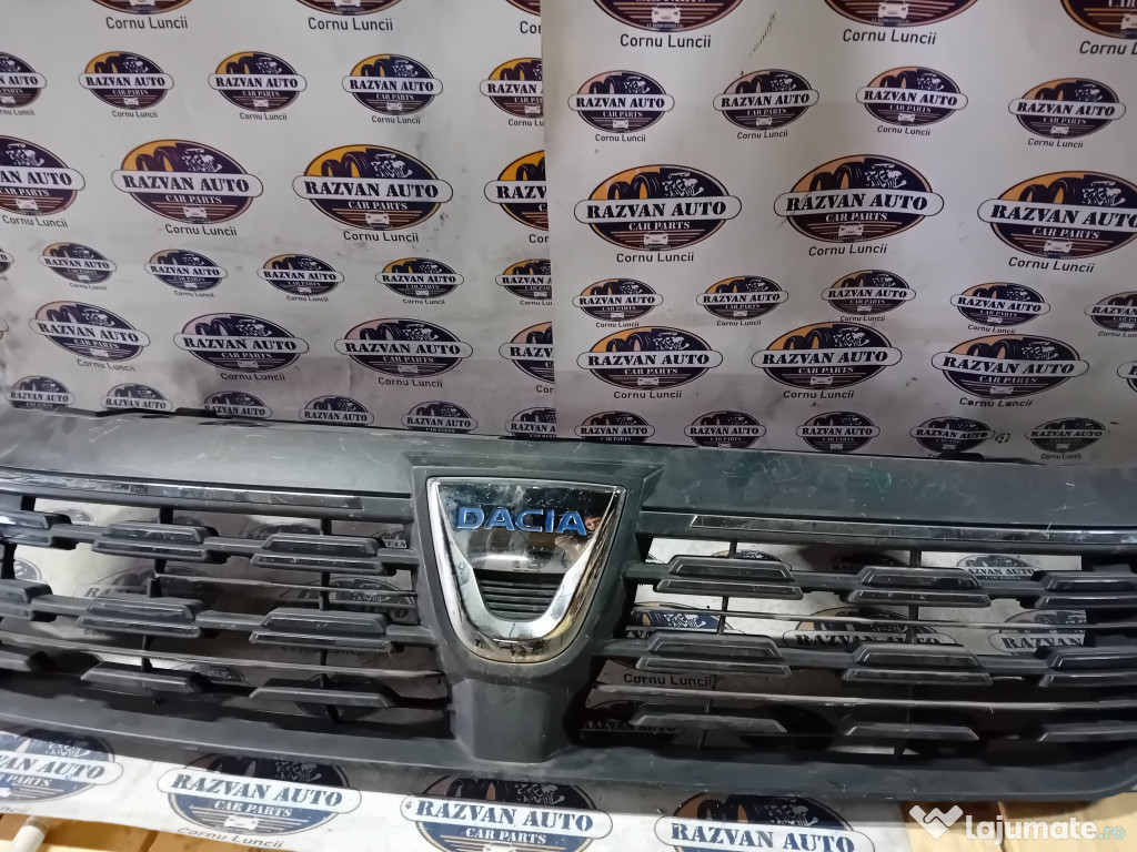 Grila bara fata Dacia Sandero 2 2015