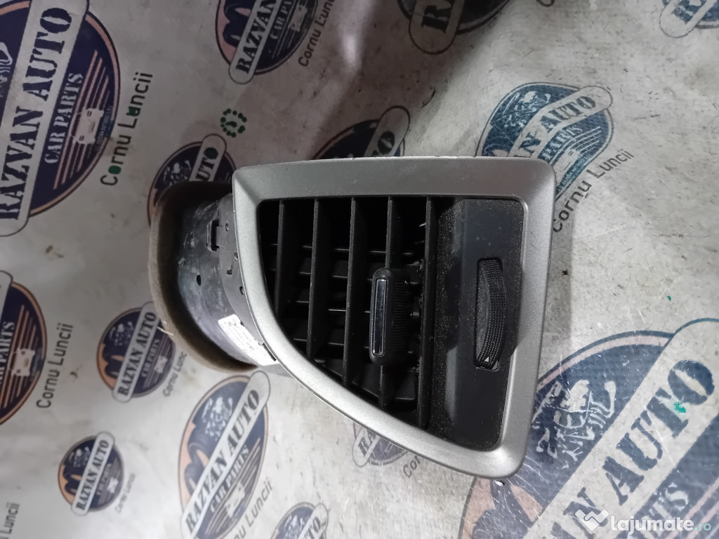 Grila ventilatie stanga Opel Astra J 2014
