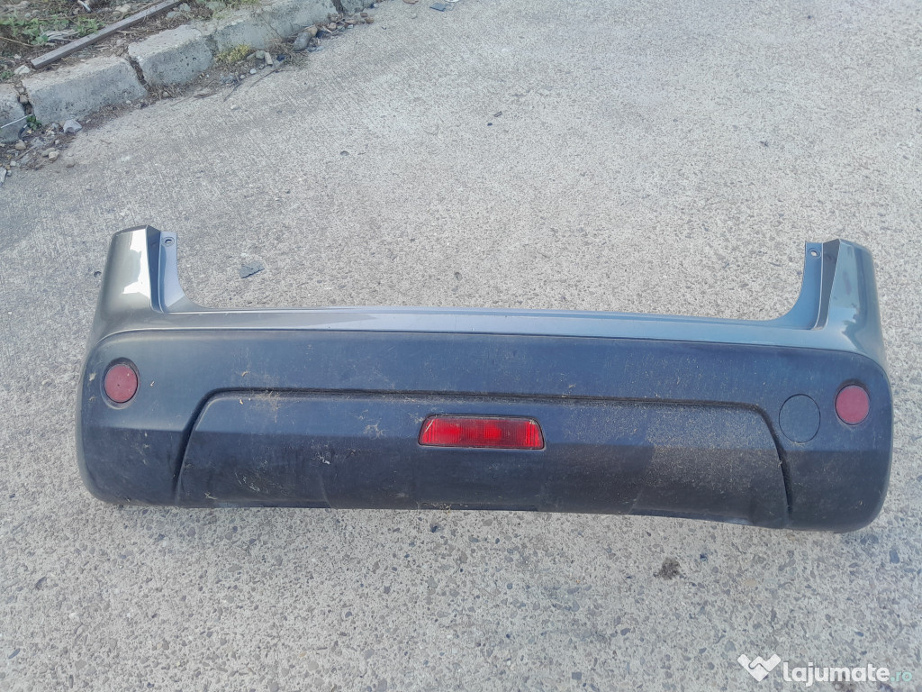 Bara spate Nissan Qashqai 2011