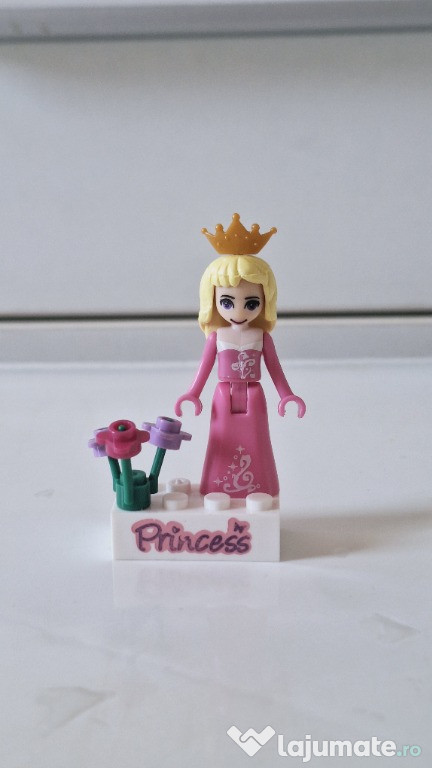 Figurina LEGO Aurora - Sleeping Beauty (Frumoasa adormita)