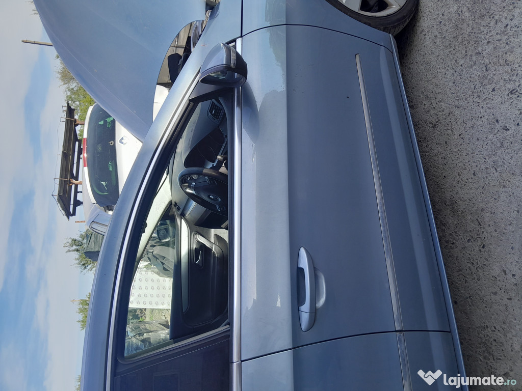 Usa dreapta fata Volkswagen Passat CC 2010