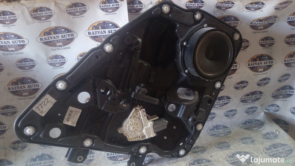 Macara geam dreapta spate Volkswagen Touareg 2012