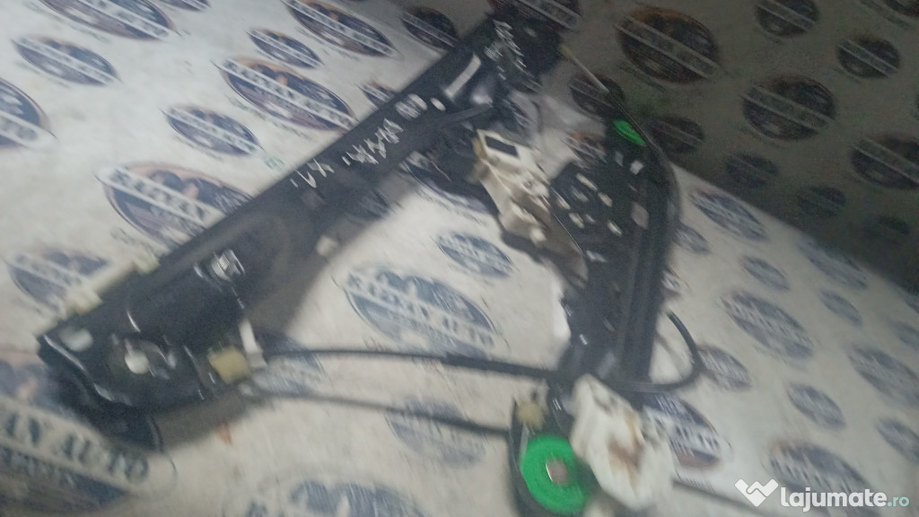 Macara geam dreapta fata BMW X1 2010