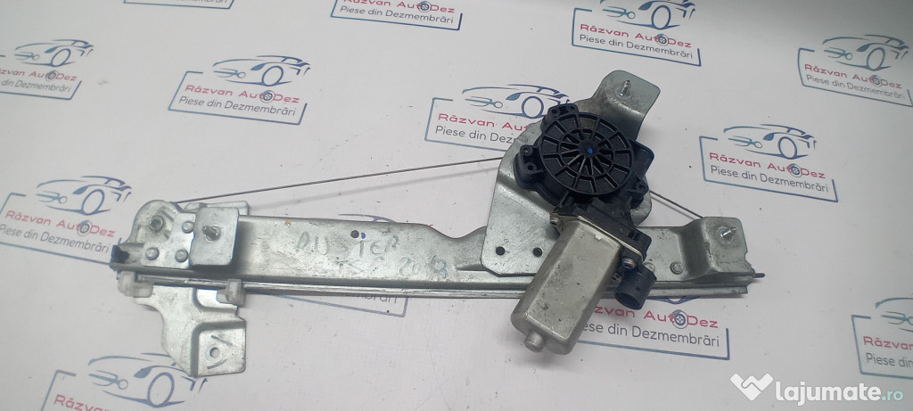 Macara geam stanga spate Dacia Duster 2013