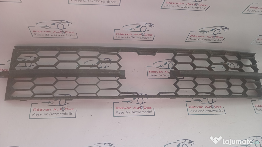 Grila bara fata Skoda Octavia 3 2015