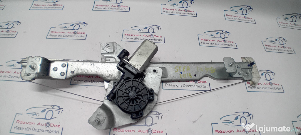 Macara geam stanga fata Dacia Duster 2013