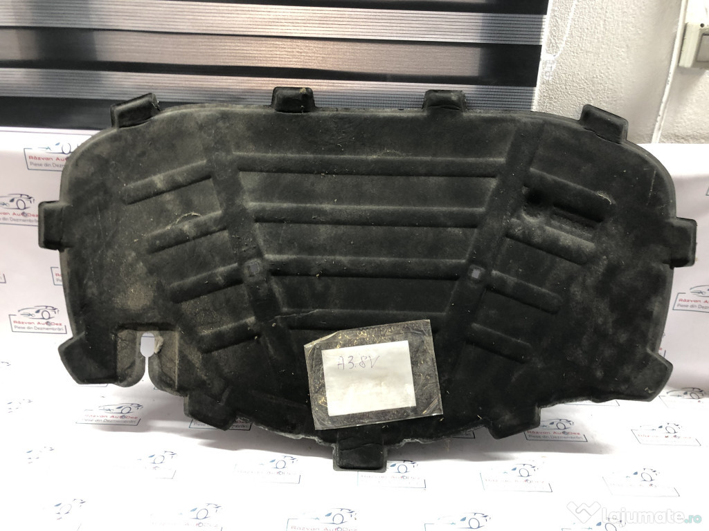 Pâsla capotă Audi A3 8V 2016