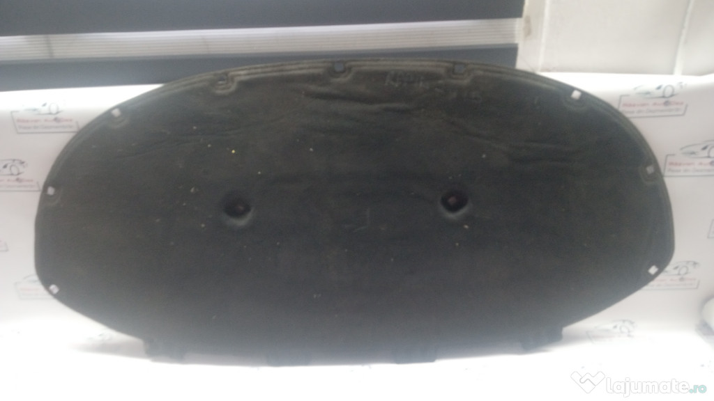 Pâsla capotă Skoda RAPID 2015