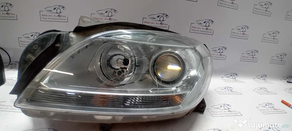 Far Stanga Halogen Mercedes ML 2015
