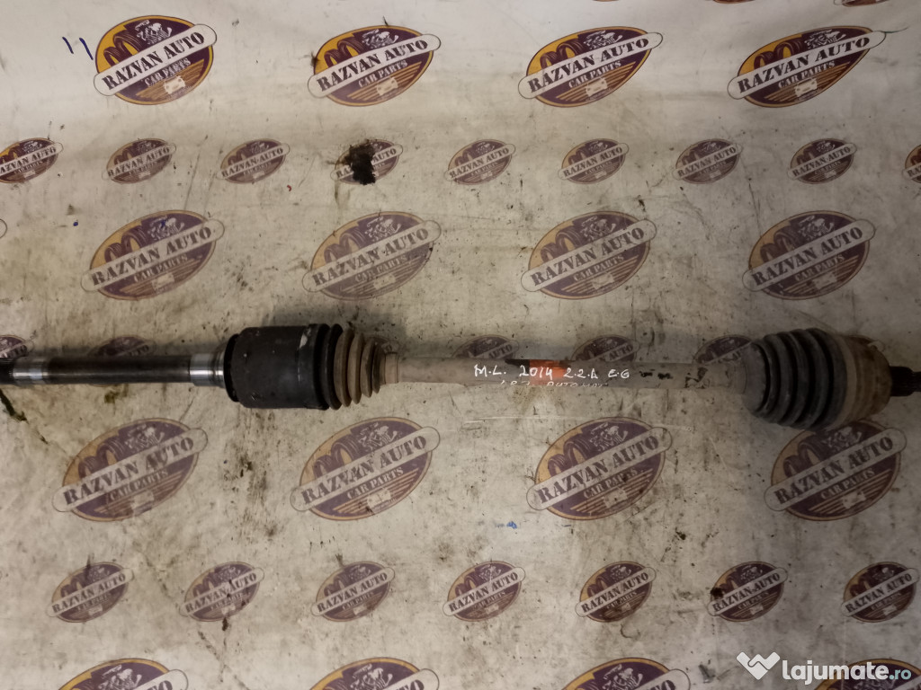 Planetara dreapta fata Mercedes ML 2.2 Motorina 2014