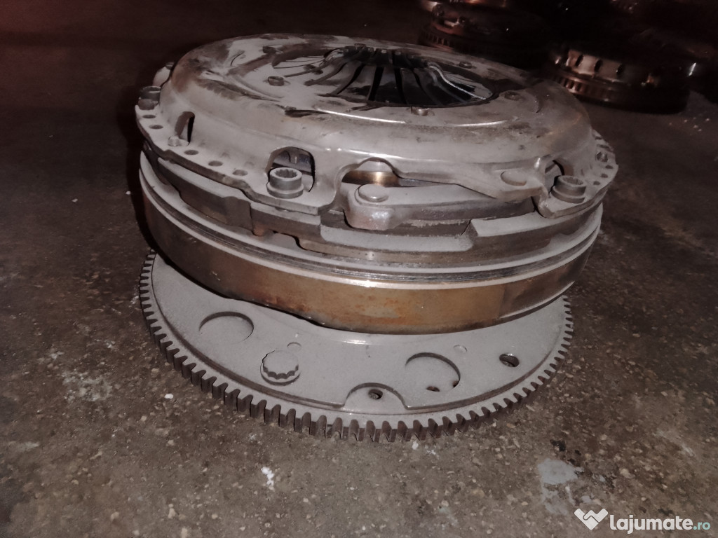 Volanta cu masa dubla Audi A4 B8 2.0 Motorina 2012