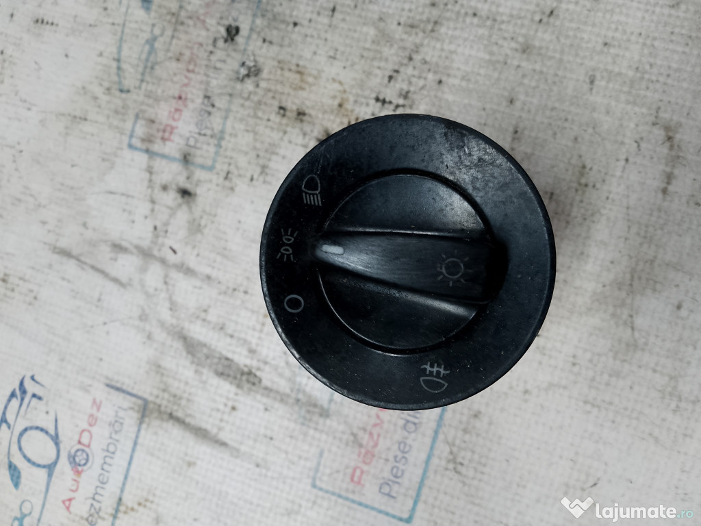 Bloc lumini Volkswagen Golf 4 2004