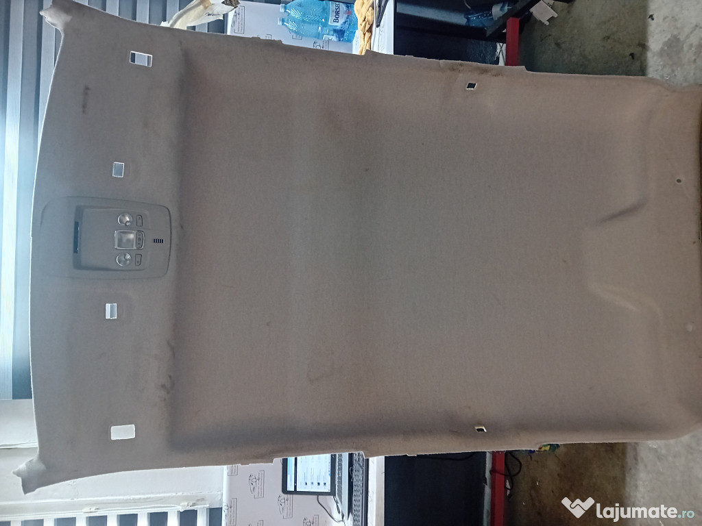 Plafon material Citroen Cactus 2015