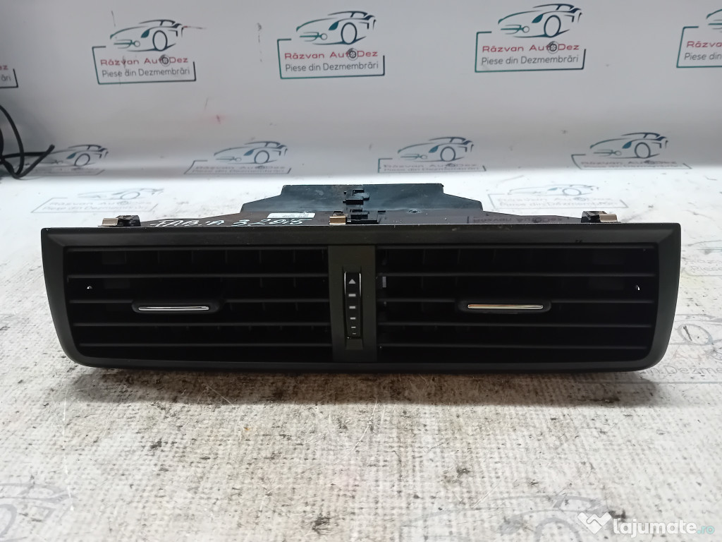 Grila ventilatie centrala Skoda Fabia 3 2015