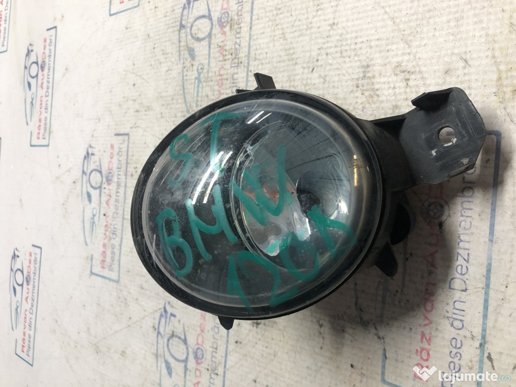 Proiector stanga BMW Seria 1 E88 2008