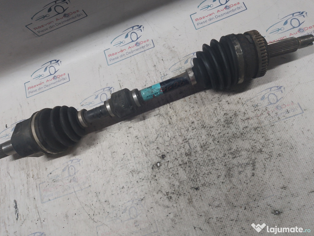 Planetara stanga fata Hyundai I40 1.7 2013