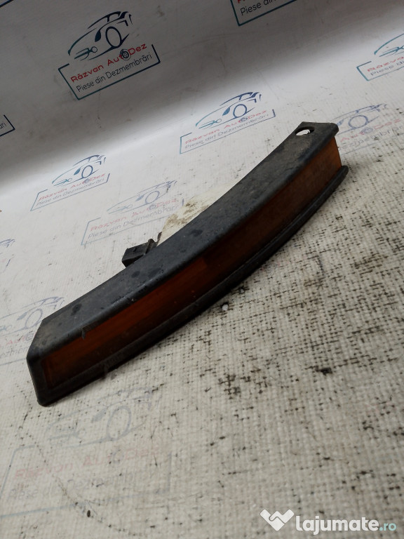 Semnalizare bara stanga Volkswagen Passat B6 2006