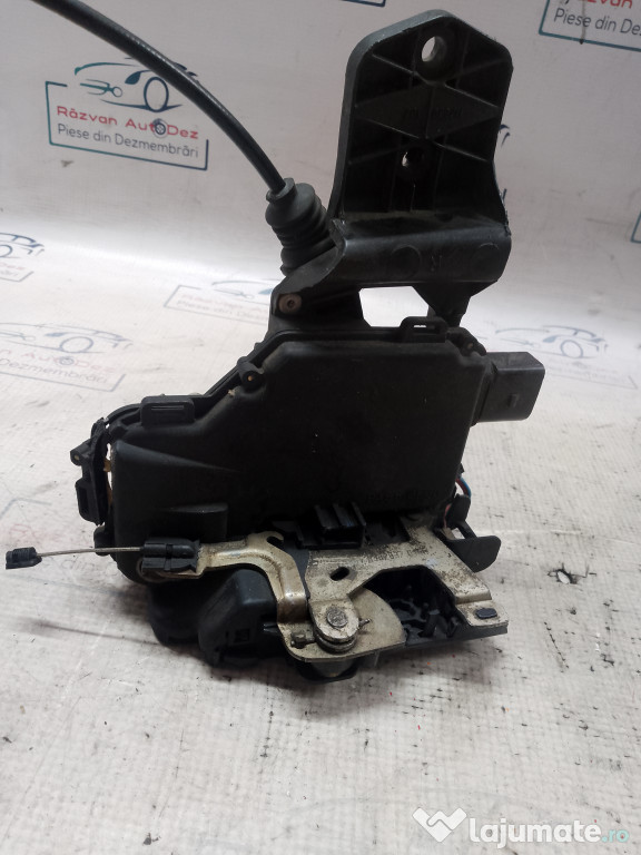 Broasca dreapta fata Volkswagen Golf 4 2003