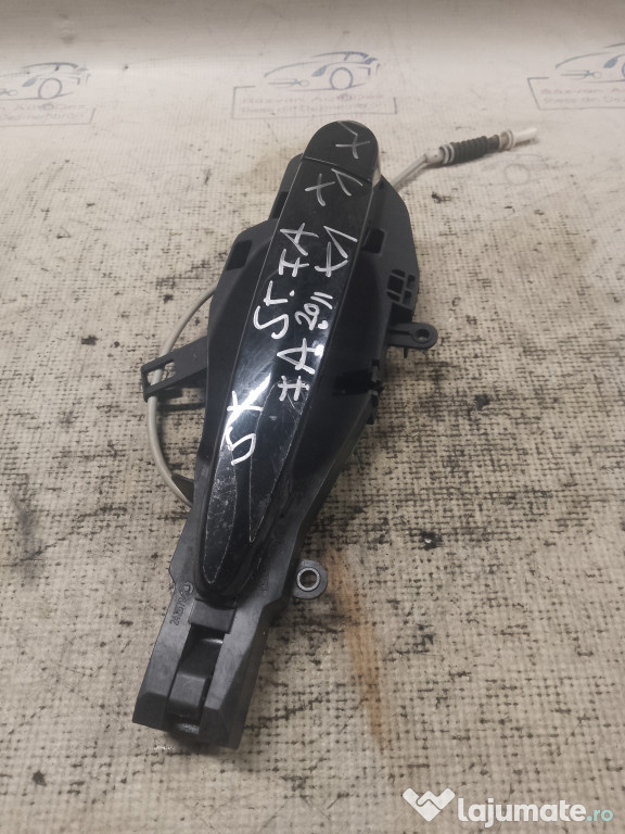 Maner exterior dreapta fata BMW X1 2011