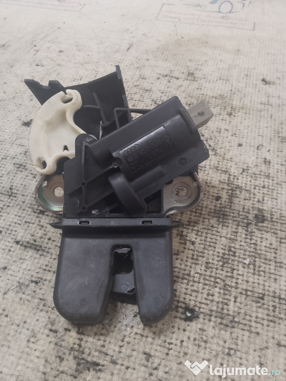 Broasca hayon Volkswagen Jetta 2011