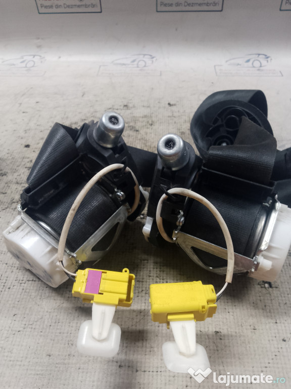 Set Centuri fata cu capsa Volkswagen Passat B7 2011