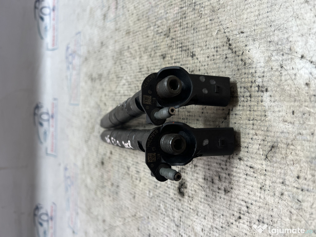 Injector Audi A5 Motorina 2012