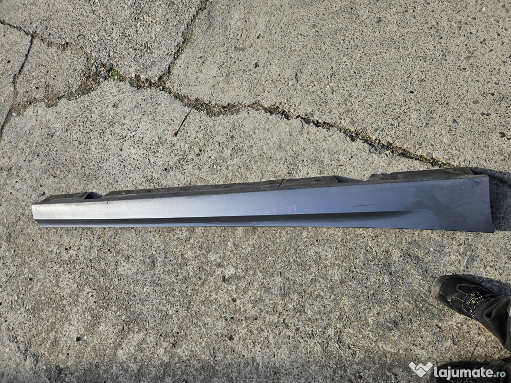 Prag dreapta plastic BMW Seria 3 E91 2010