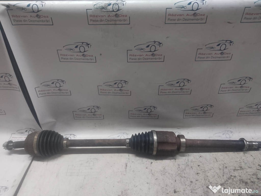 Planetara dreapta fata Dacia Duster 1.5 2013