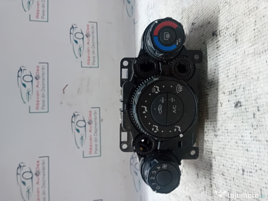 Panou comanda clima Ford Fiesta 2011