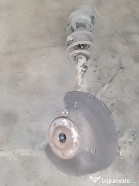 Fuzeta cu amortizor dreapta fata BMW X1 2.0 Motorina 2010