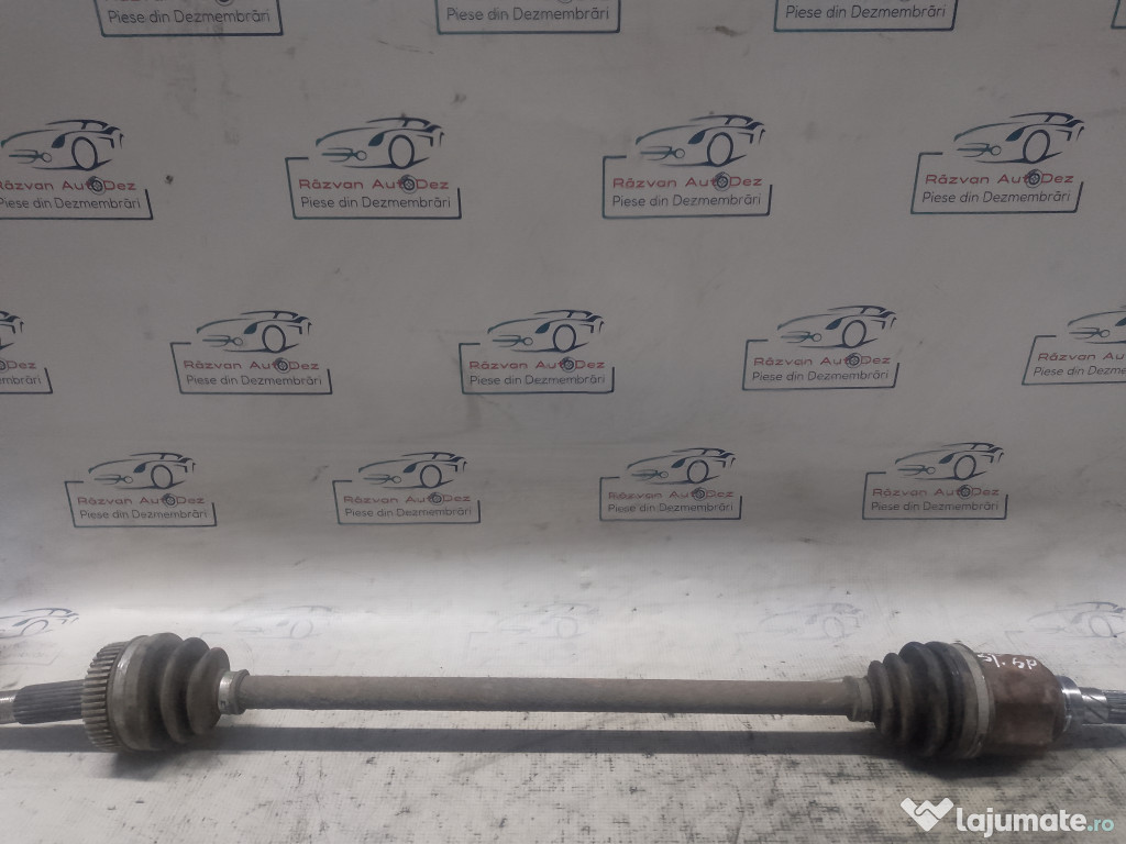 Planetara stanga spate Nissan Qashqai 1.6 Motorina 2016