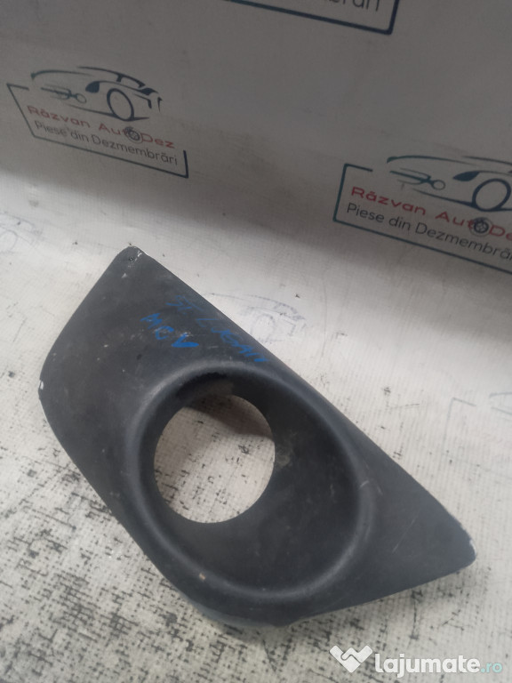 Grila proiector stanga Dacia Logan Mcv 2014