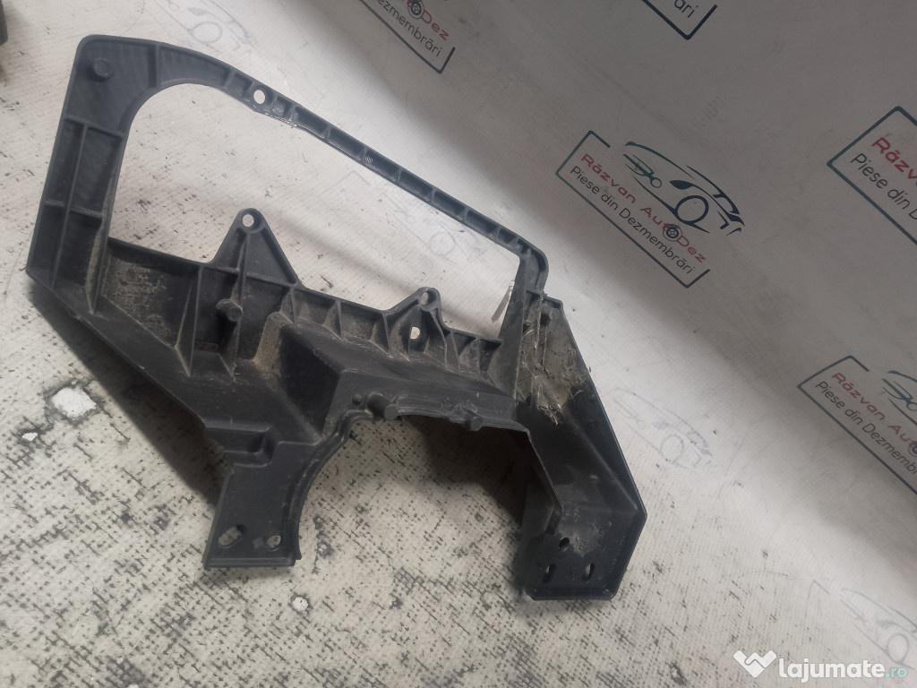Suport proiector stanga Peugeot 3008 2012