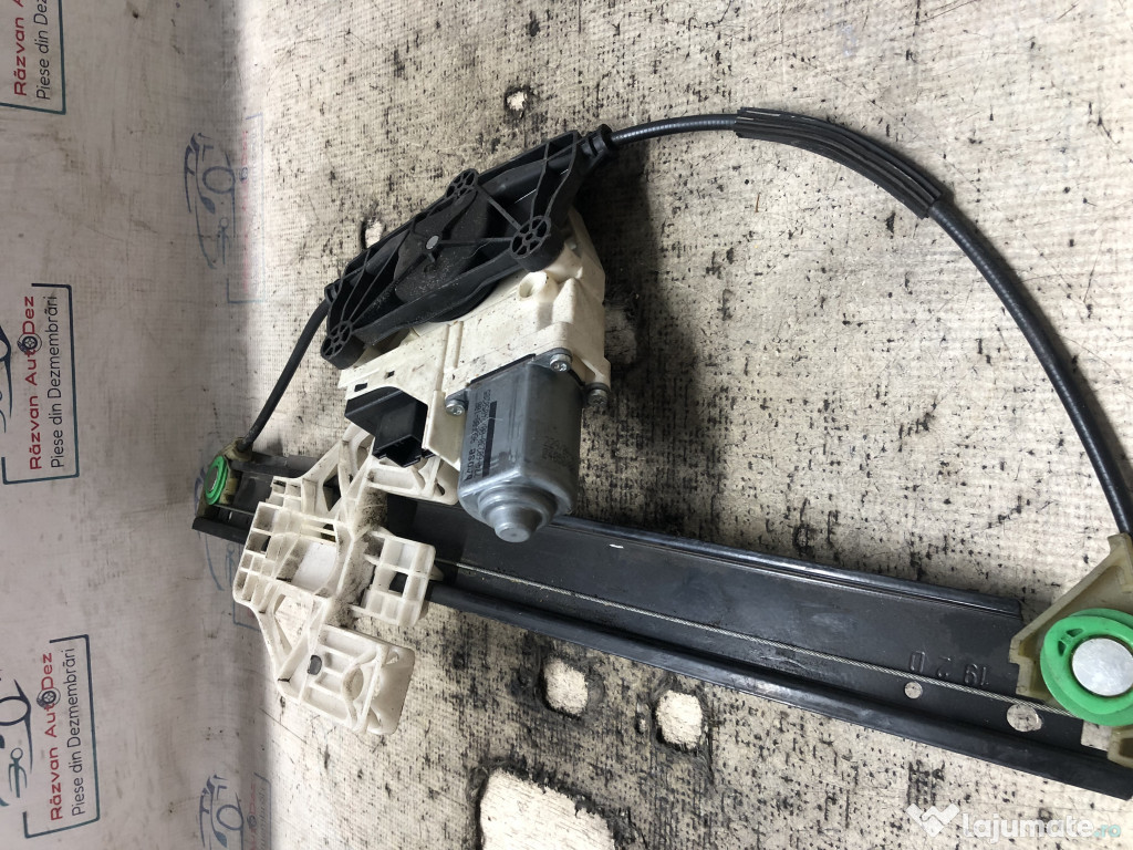 Macara geam stanga spate Audi A4 B8 2012