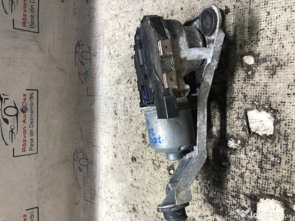 Motoraș ștergător stanga Ford Focus 3 1.0 Benzina 2014