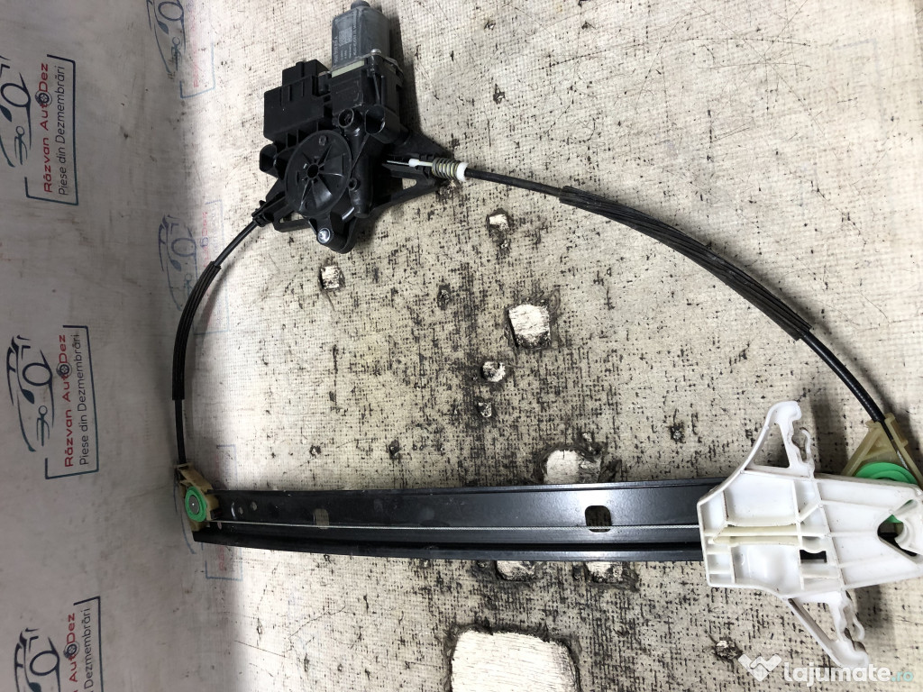 Macara geam stanga spate Skoda Octavia 3 Break 2013