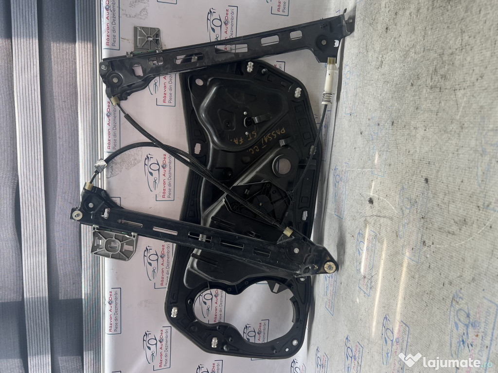 Macara geam stanga fata Volkswagen Passat CC 2011