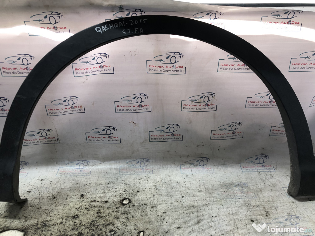 Bandou aripa stanga fata Nissan Qashqai 2012