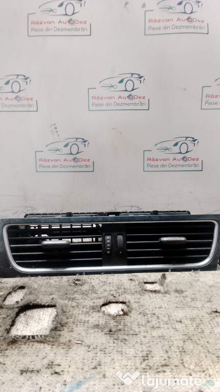 Grila ventilatie centrala Audi A5 2010