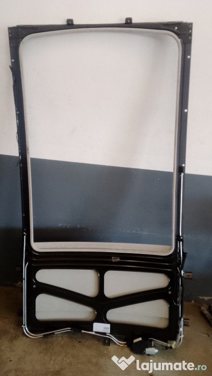 Rulou cupola panoramică cu motoras Nissan Qashqai+2 2012