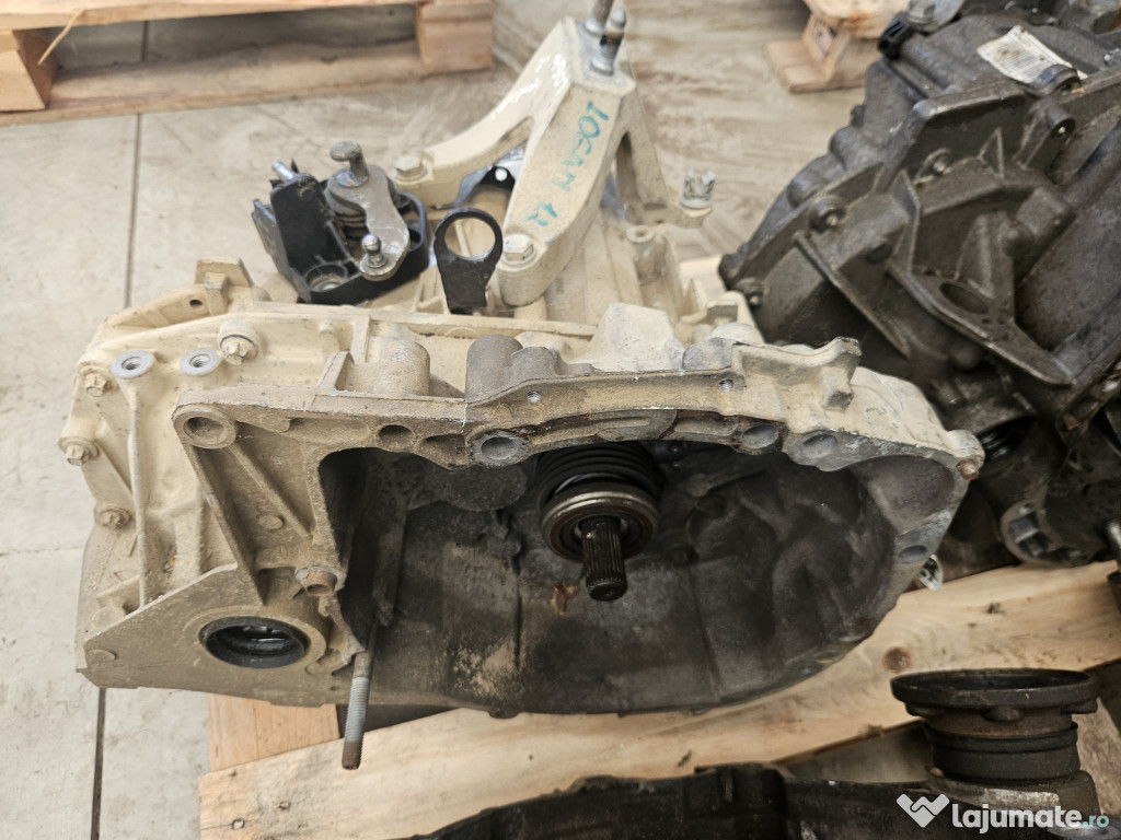 Cutie de viteze in 5 trepte Dacia Logan 1.2 Benzina 2015